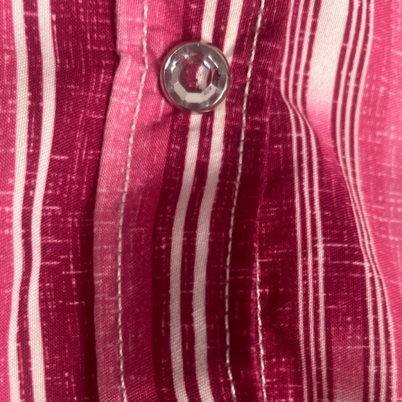 Cowgirl Hardware women’s Serape Pink Snap Shirt size medium - Picture 4 of 7